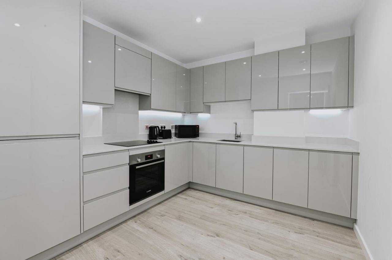 Khayat Homes - The Owelor - Two Bed London Kültér fotó